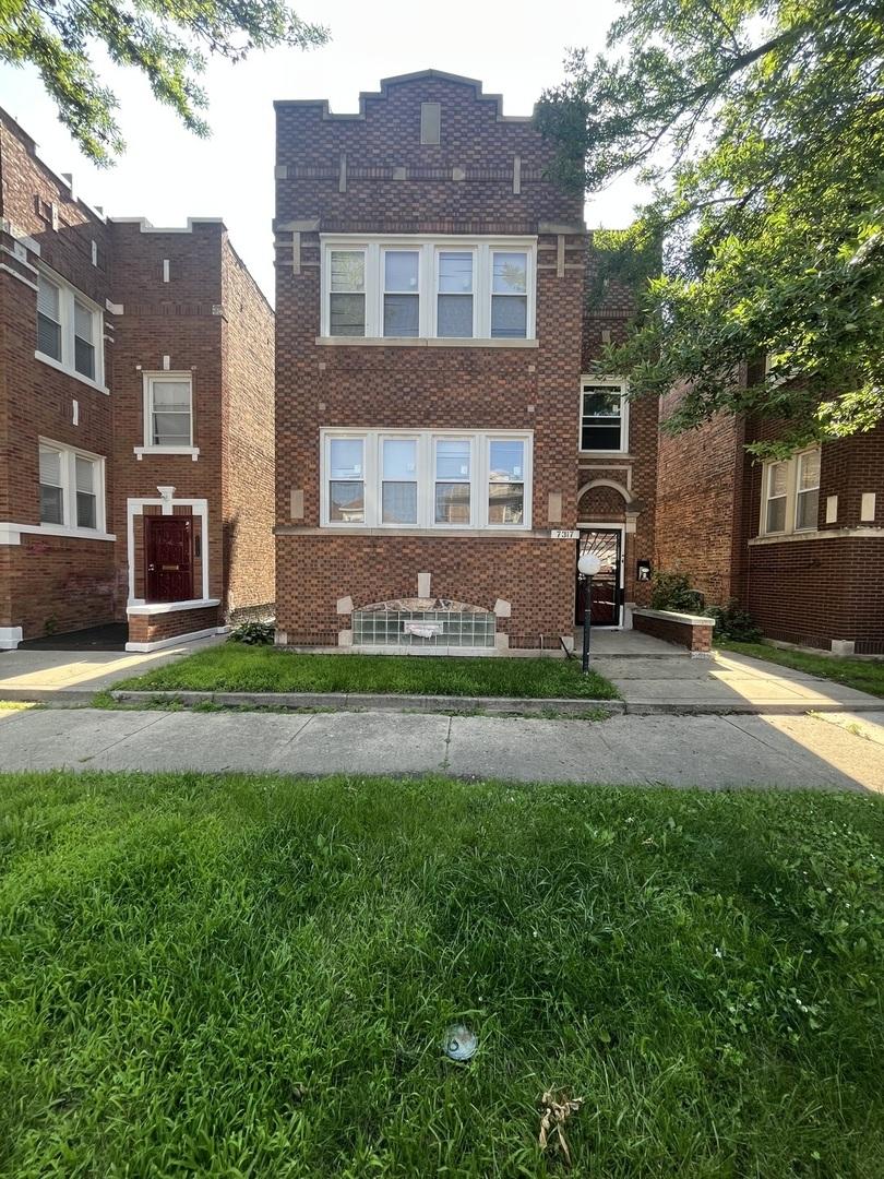 7317 S Rhodes Ave., Chicago, IL 60619