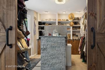 28618 N Champions Ct., Mundelein, IL 60060