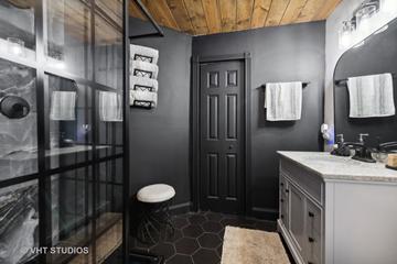 28618 N Champions Ct., Mundelein, IL 60060