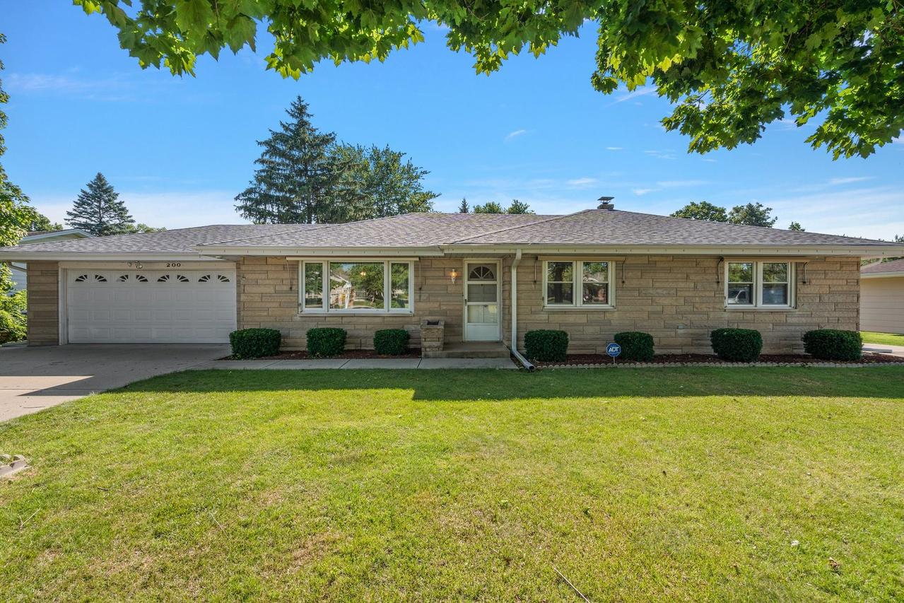 200 Kingston Dr., New Lenox, IL 60451