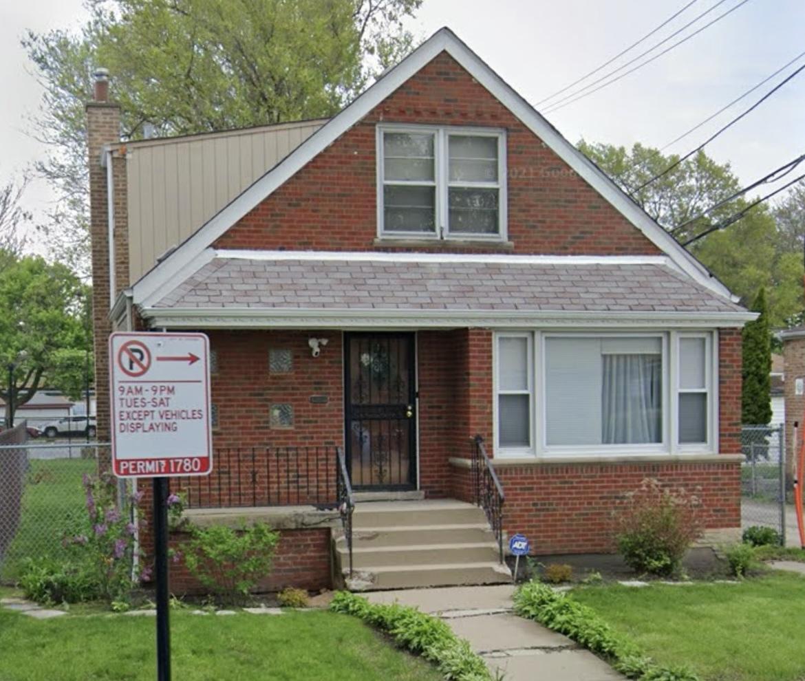 8711 S Bennett Ave., Chicago, IL 60617