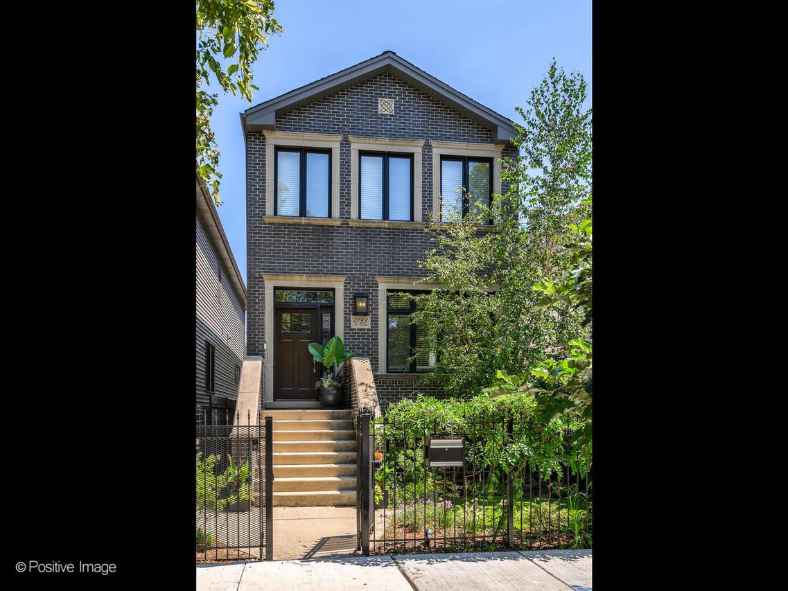 1753 N Troy St., Chicago, IL 60647
