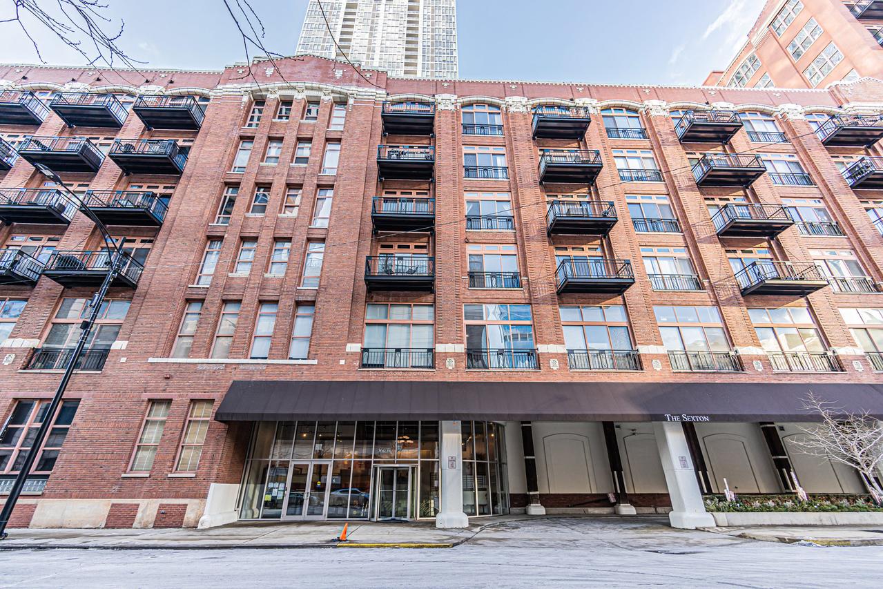 360 W Illinois St. #424, Chicago, IL 60654
