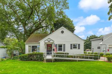 511 Golf Rd., Crystal Lake, IL 60014