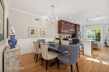 227 5th St., Libertyville, IL 60048