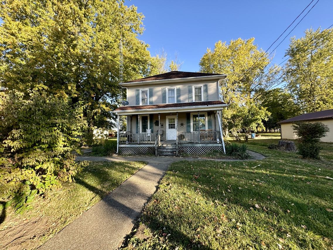 206 W Railroad St., Lamoille, IL 61330