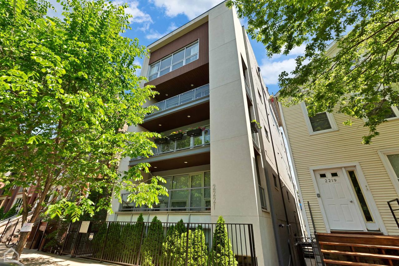 2221 N Leavitt St. #3E, Chicago, IL 60647