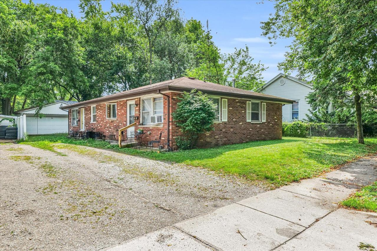 712 S Wabash Ave., Urbana, IL 61801
