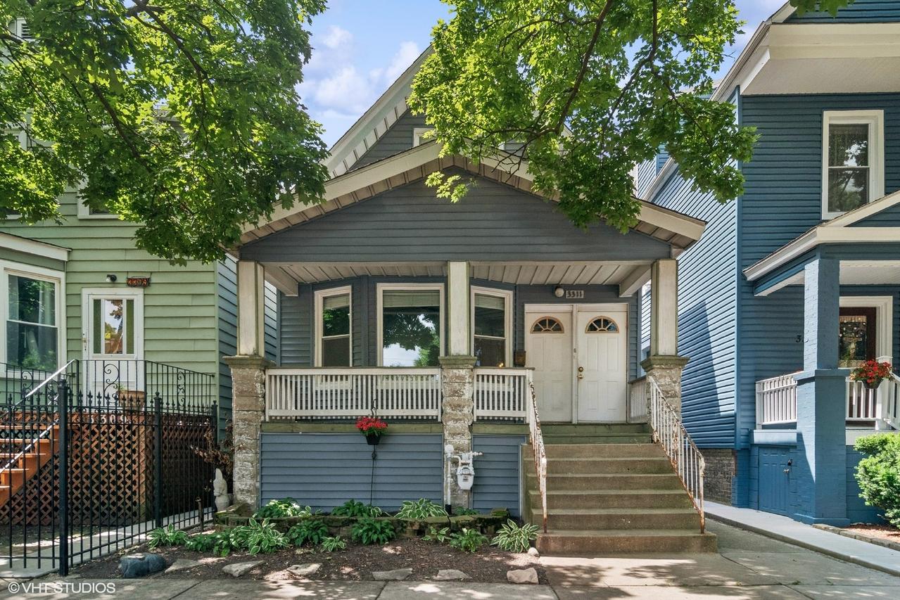 3311 W Belle Plaine Ave., Chicago, IL 60618