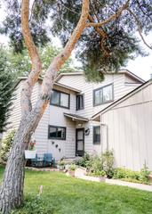 101 Burnside Ct., Vernon Hills, IL 60061