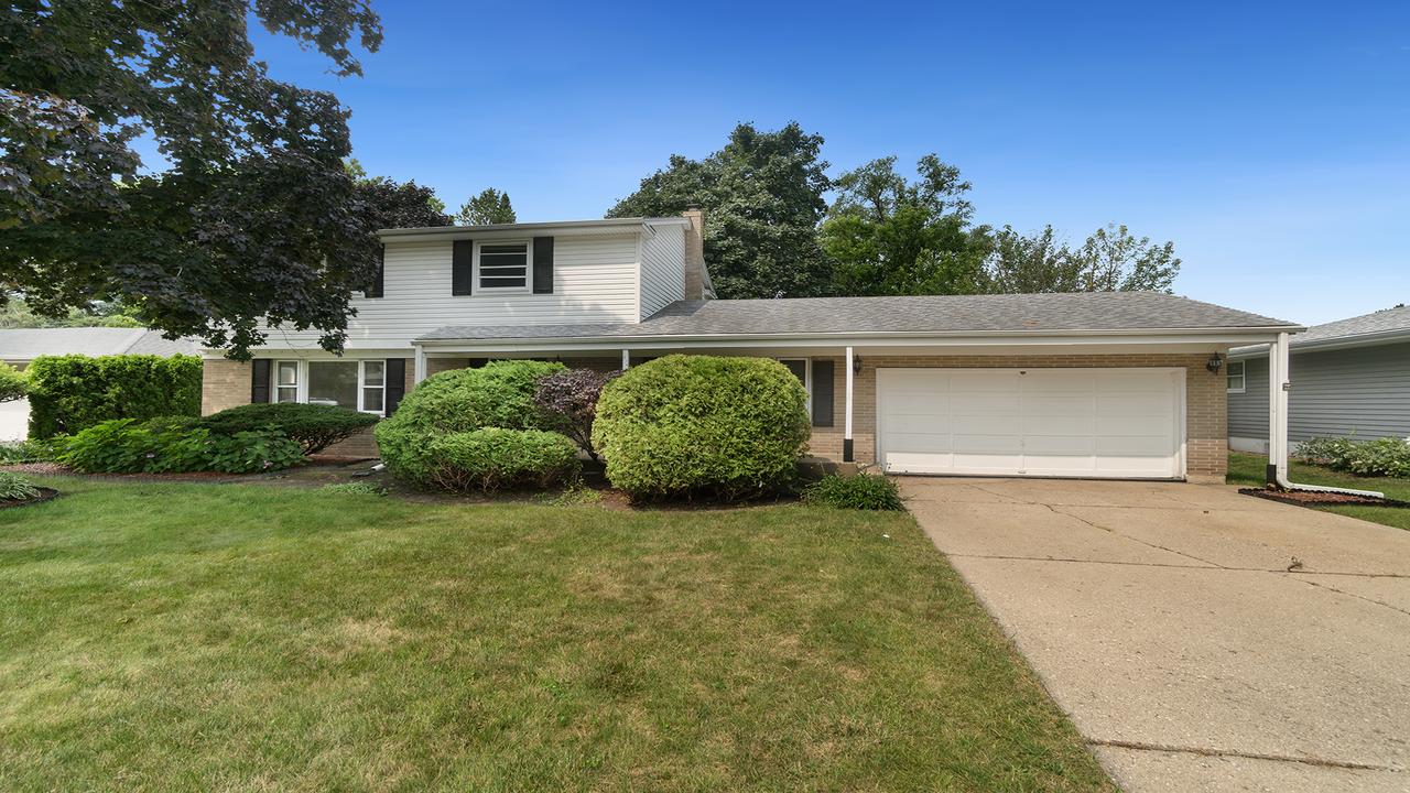 2620 Bordeaux Dr., Rockford, IL 61114