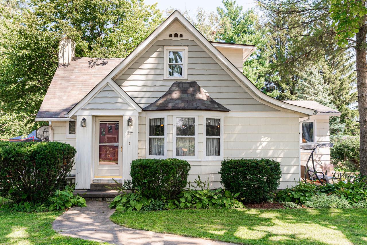 340 N Cedar St., Waterman, IL 60556