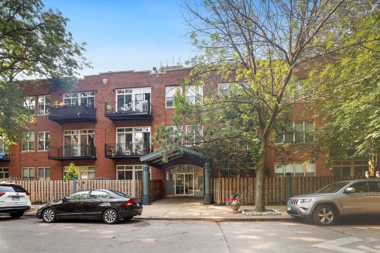 2333 W Saint Paul Ave. #307, Chicago, IL 60647