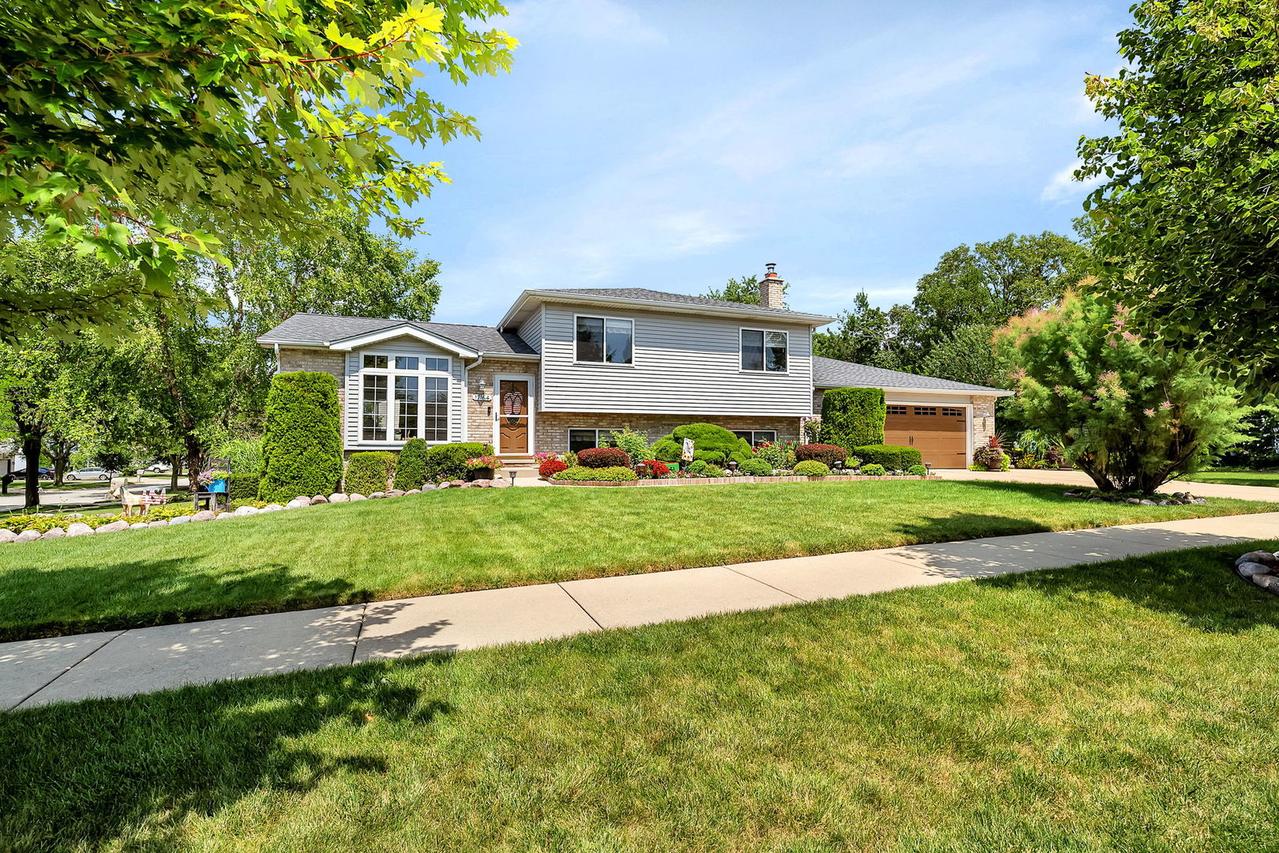 17164 Alpine St., Lockport, IL 60441