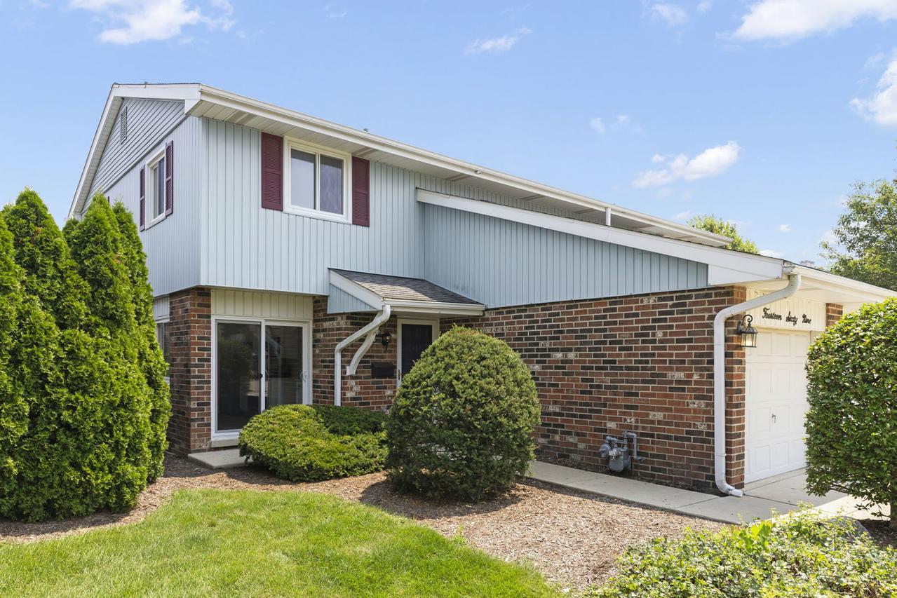 1469 S Prospect St., Wheaton, IL 60189