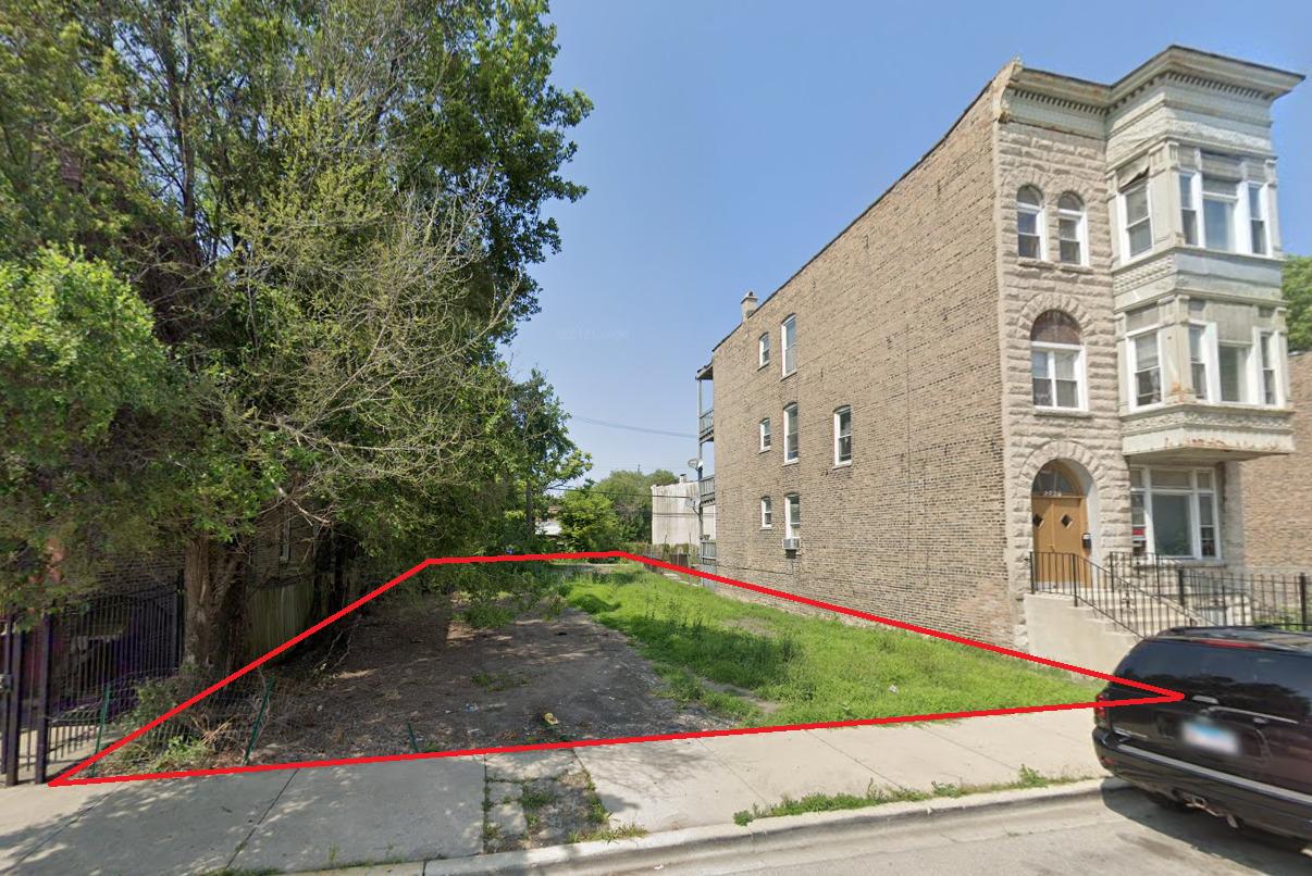 2722 W Gladys St., Chicago, IL 60612