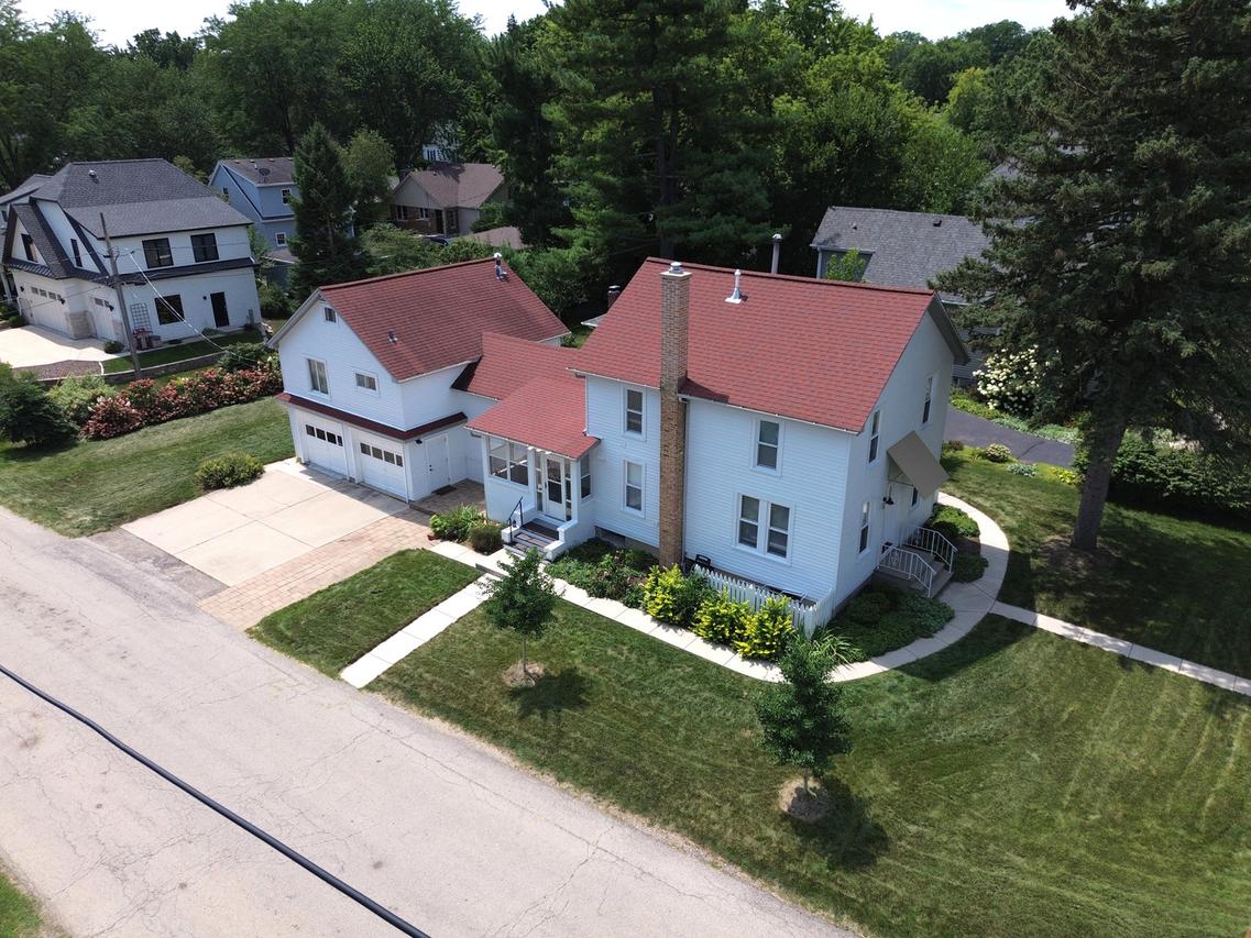 816 Fargo Blvd., Geneva, IL 60134