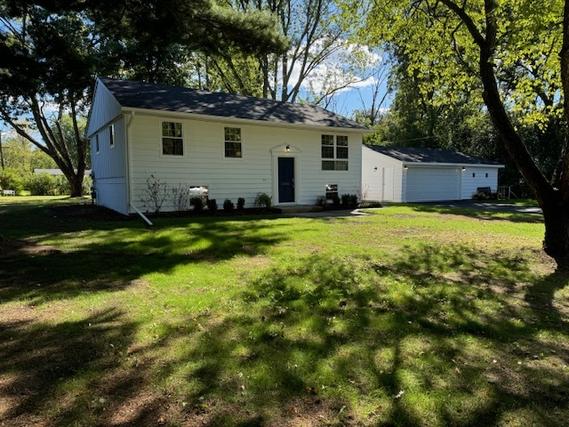 15745 W Birchwood Ln., Libertyville, IL 60048