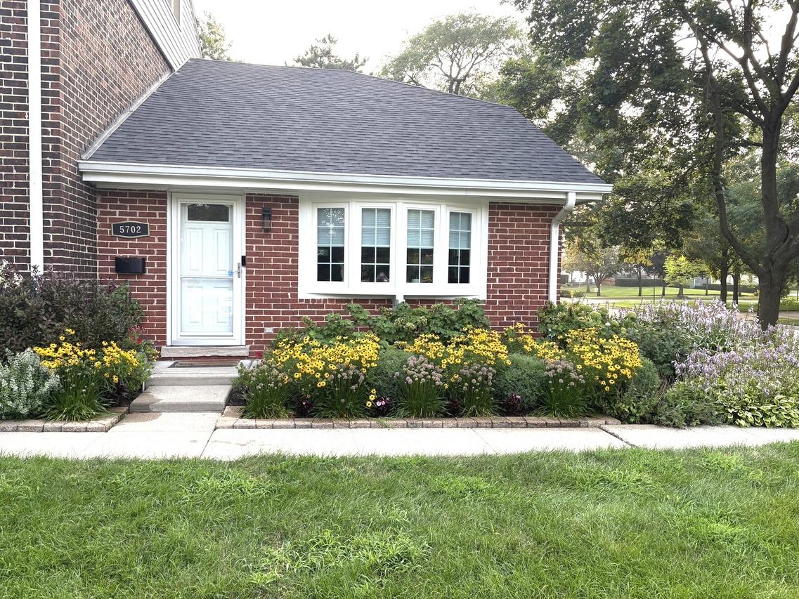 5702 S Park Ave., Hinsdale, IL 60521