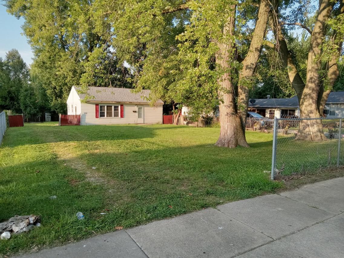 1103 Fairview Ave., Urbana, IL 61801