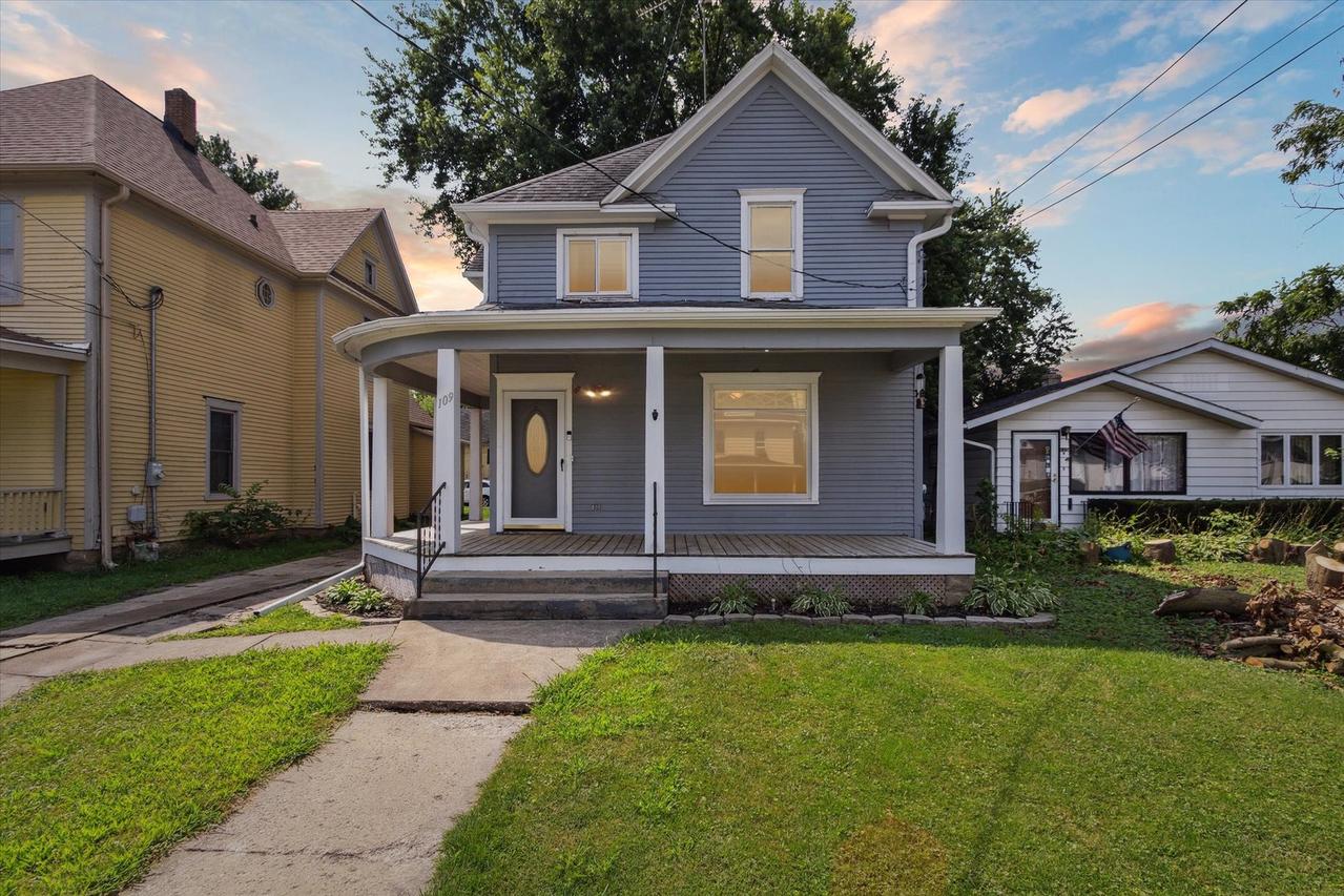 109 W Empire St., Freeport, IL 61032