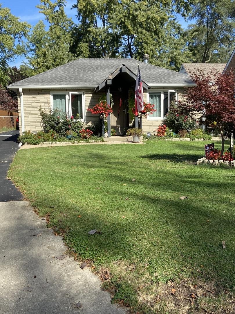 1115 Sandwick Ct., Highland Park, IL 60035