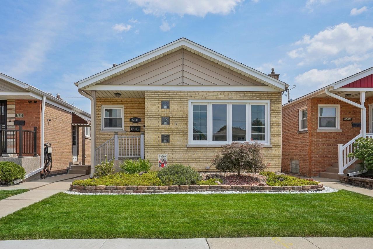 5831 S Mcvicker Ave., Chicago, IL 60638