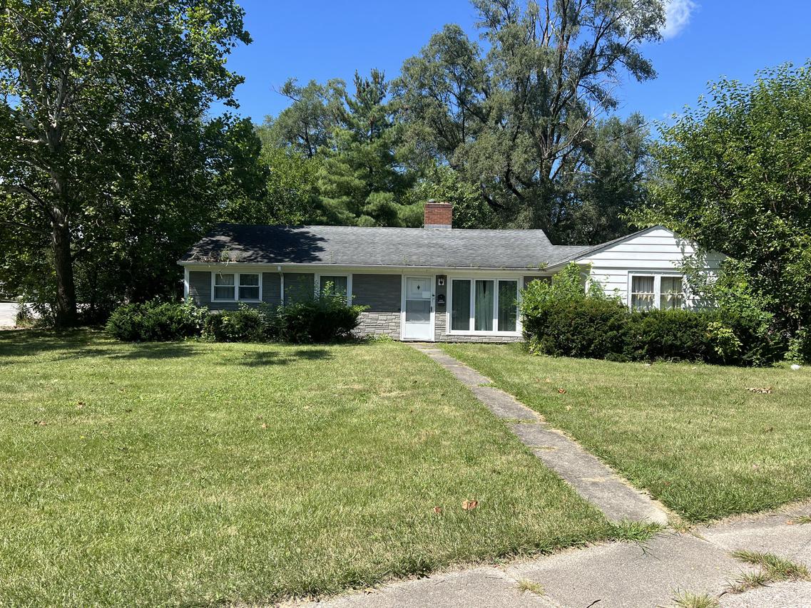 341 Minocqua St., Park Forest, IL 60466