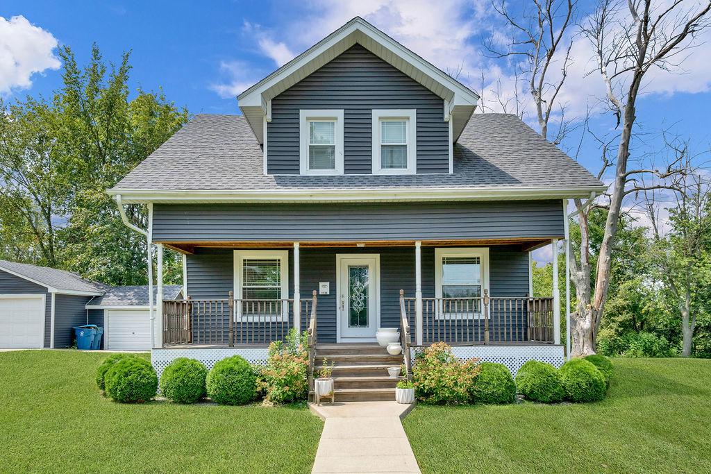 1234 Columbia St., Crete, IL 60417
