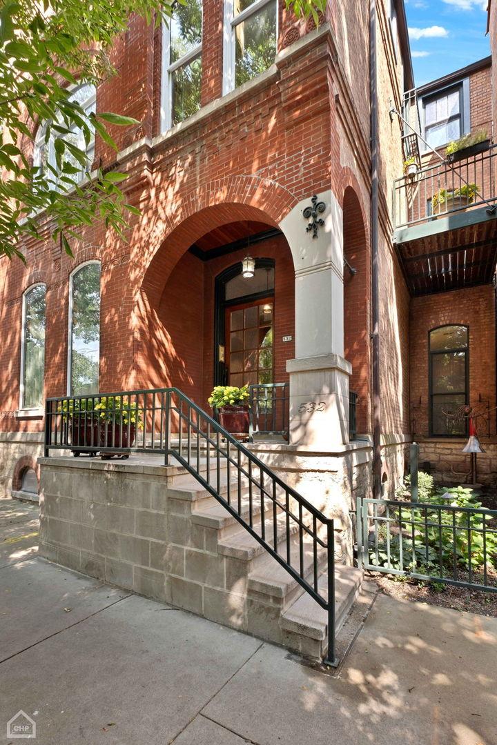 532 W Wrightwood Ave., Chicago, IL 60614