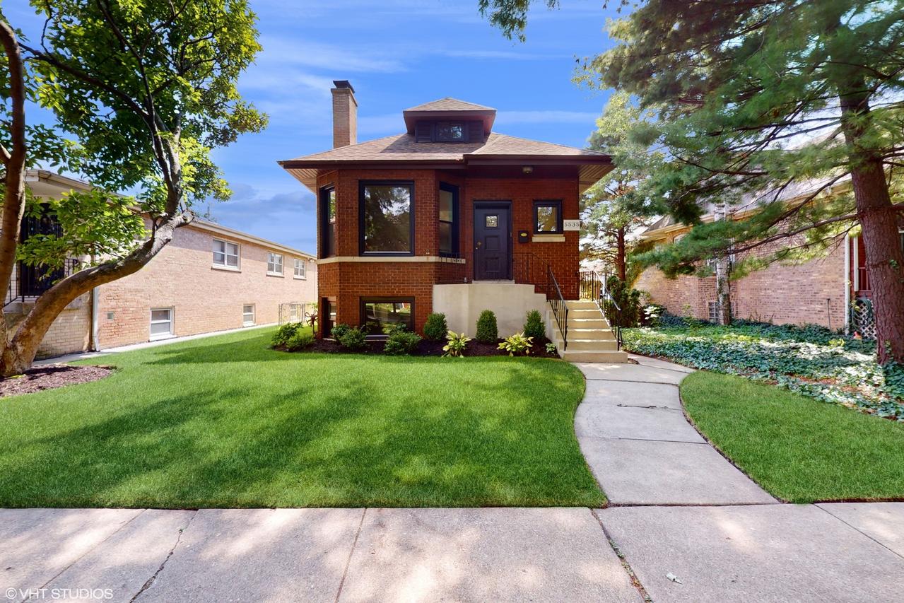 5535 W Leland Ave., Chicago, IL 60630