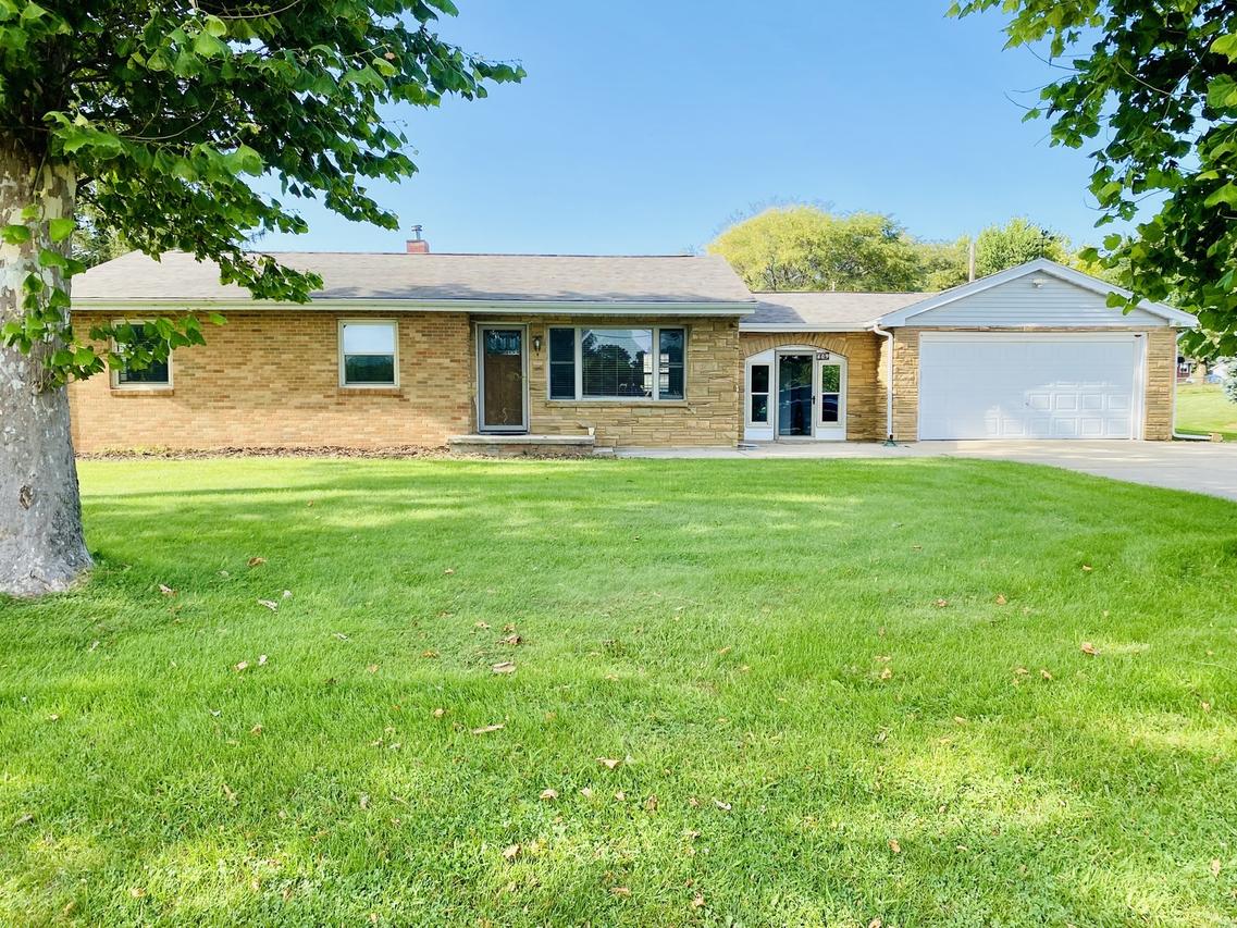 409 Scott Ave., Hillcrest, IL 61068