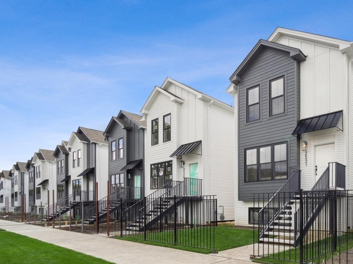 2521 W Lexington St., Chicago, IL 60612