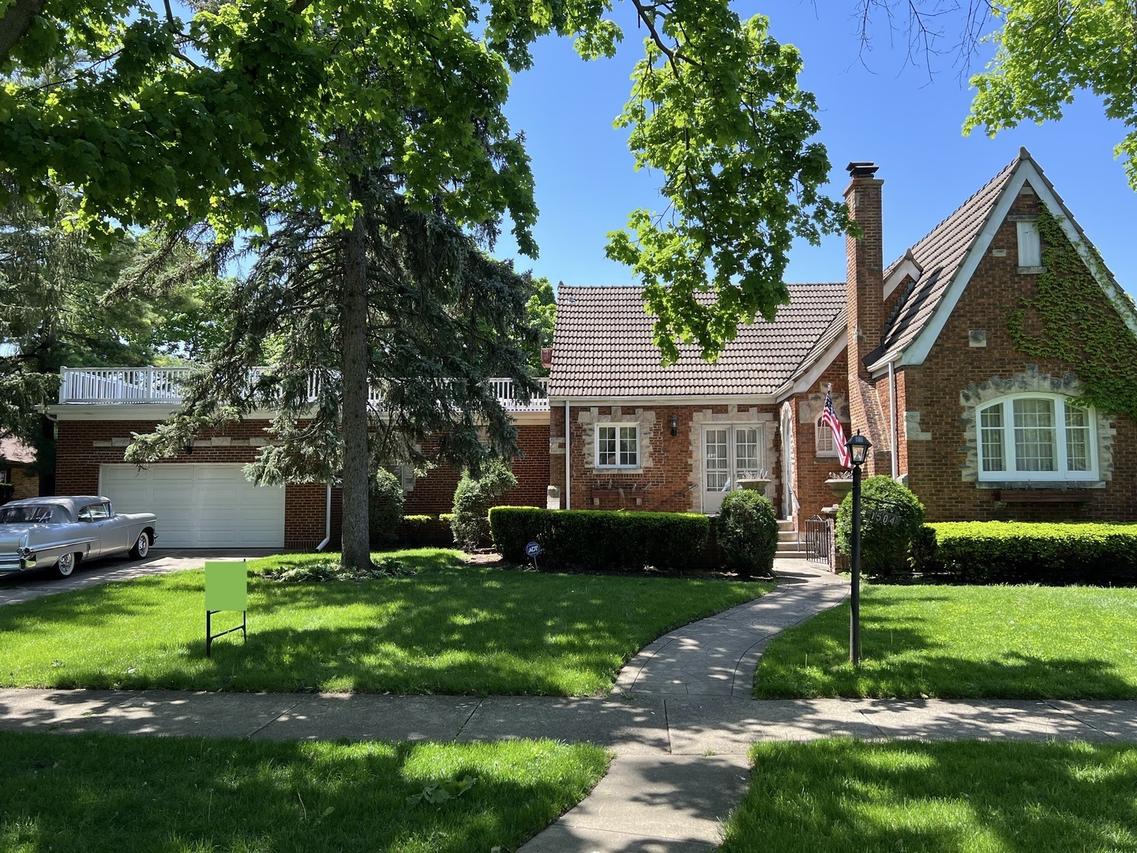 1504 S Crescent Ave., Park Ridge, IL 60068