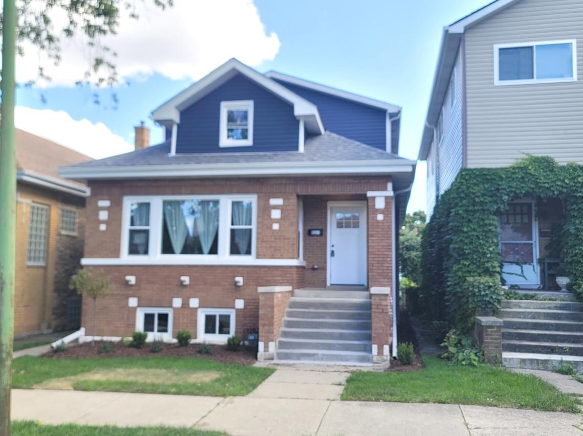 5531 W Berenice Ave., Chicago, IL 60641