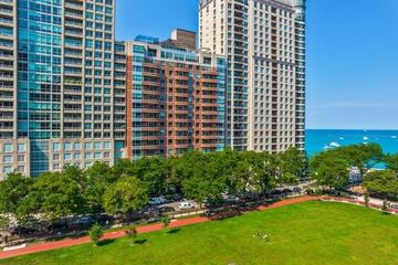 270 E Pearson St. #401, Chicago, IL 60611