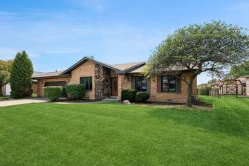 8643 Wheeler Dr., Orland Park, IL 60462