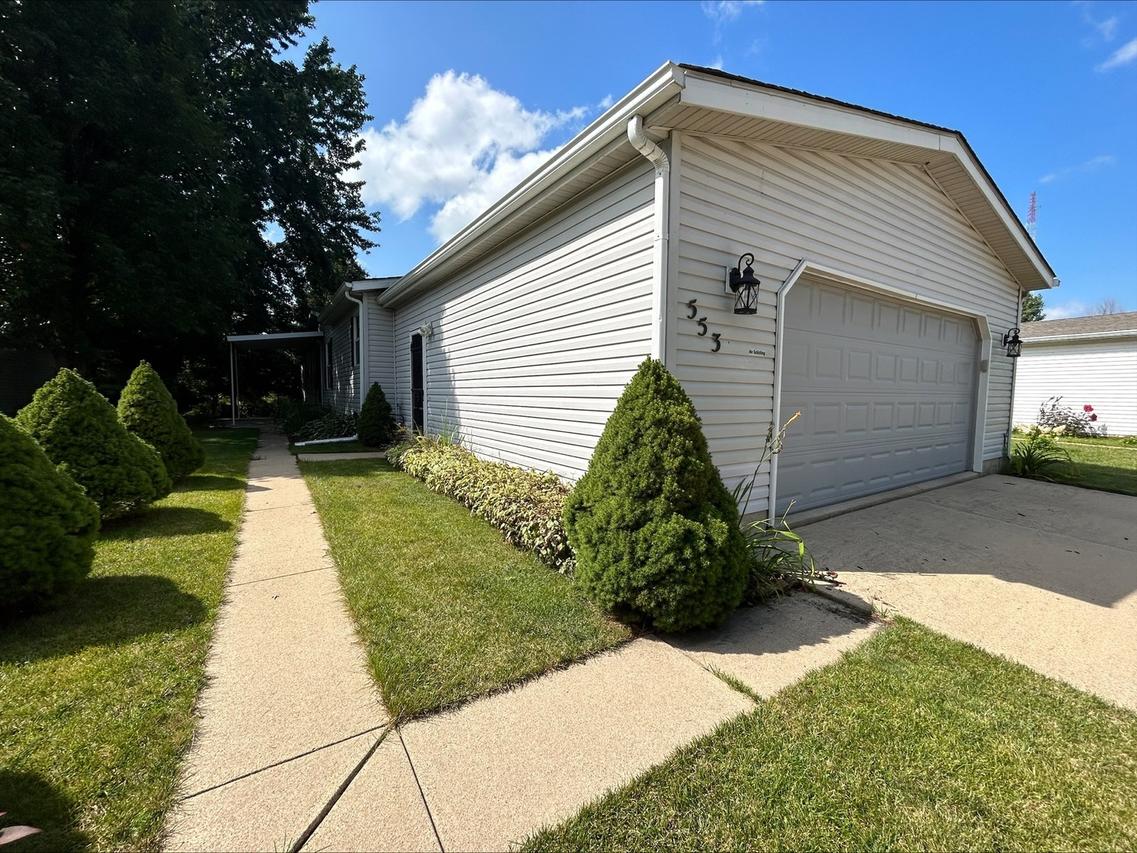 553 Park Ave., Belvidere, IL 61008