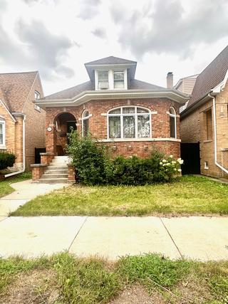 3447 N Oak Park Ave., Chicago, IL 60634