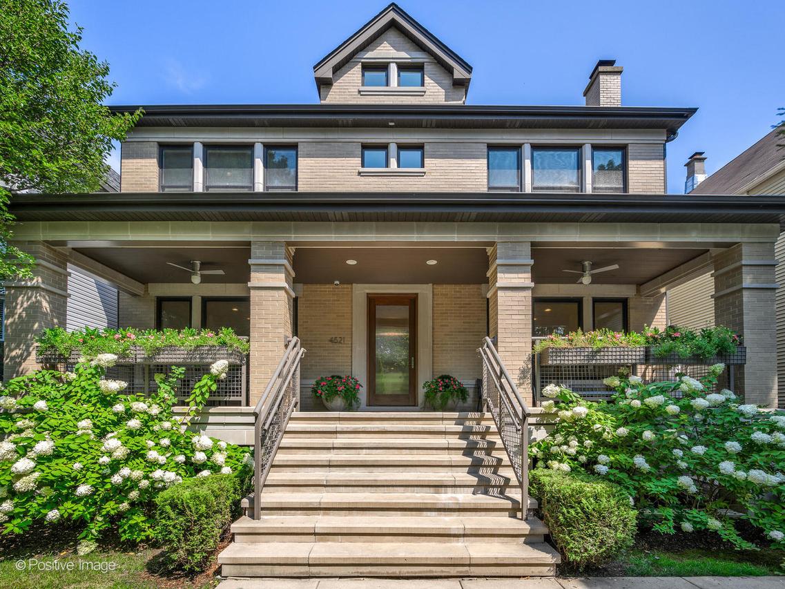 4521 N Seeley Ave., Chicago, IL 60625