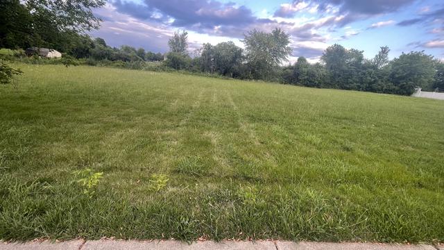 975 Belle Plaine Ave., Gurnee, IL 60031