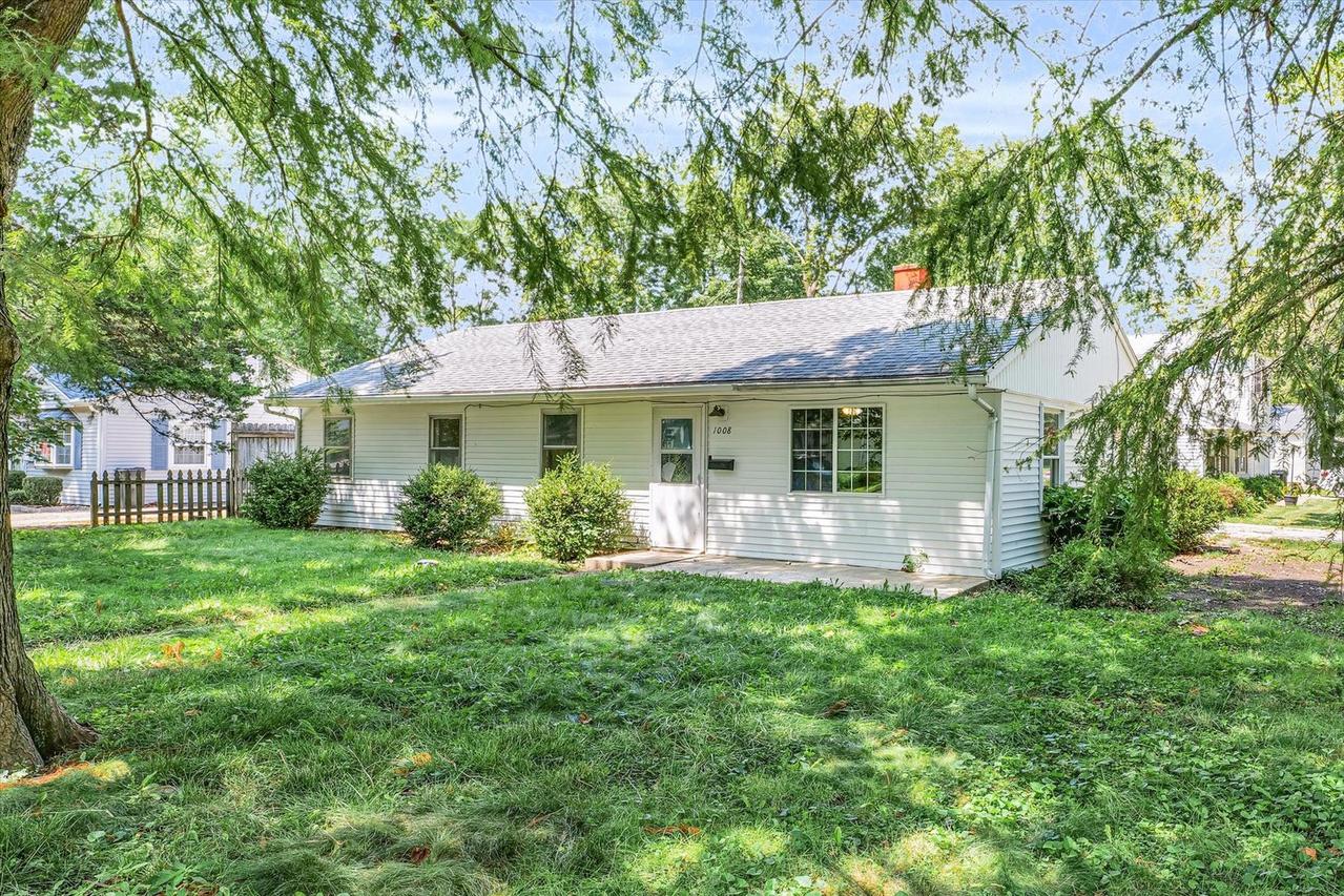 1008 E Delaware Ave., Urbana, IL 61801