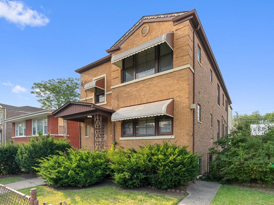 5334 W Gladys Ave., Chicago, IL 60644