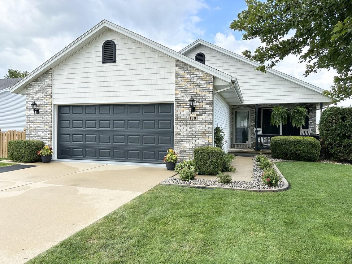 136 N Van Buren Ave., Bradley, IL 60915