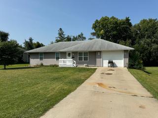 1013 S College Ave., Dixon, IL 61021