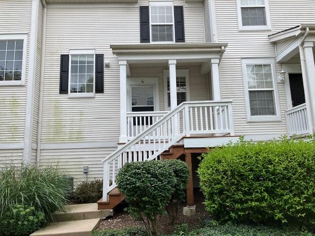 1476 Cambria  Unit-4 Dr., Dekalb, IL 60115