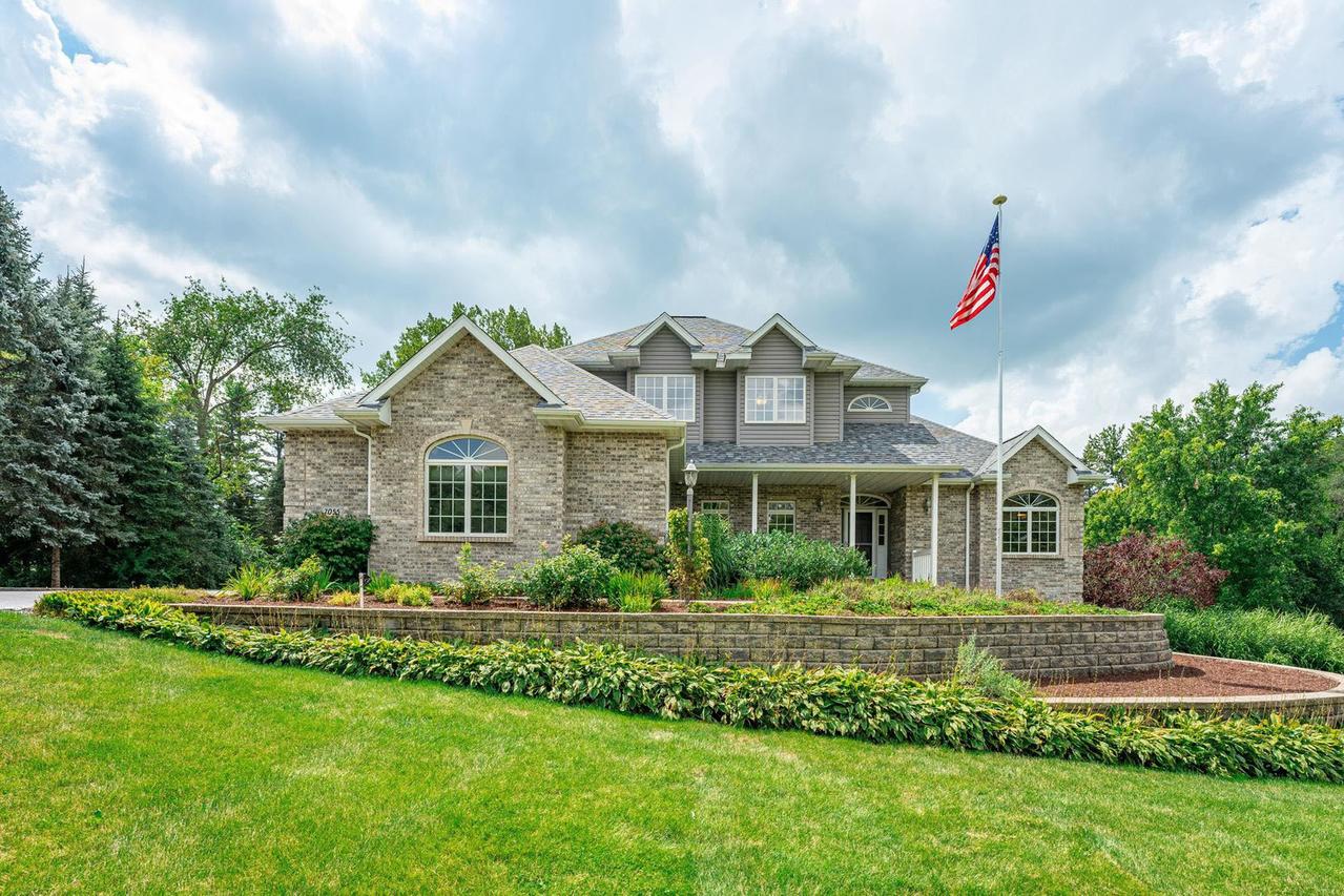7055 Morning Dove Way, Roscoe, IL 61073