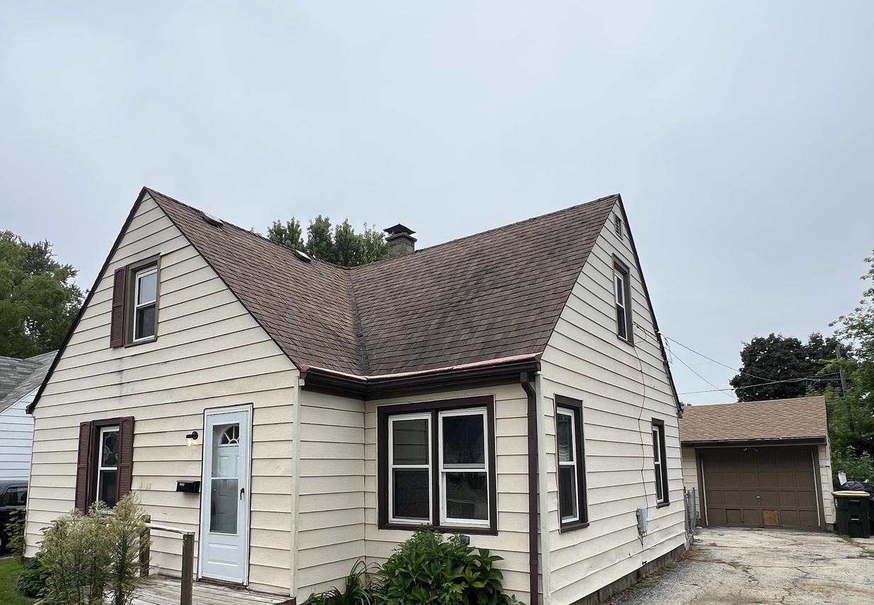 1423 Pine Grove Ave., Round Lake Beach, IL 60073
