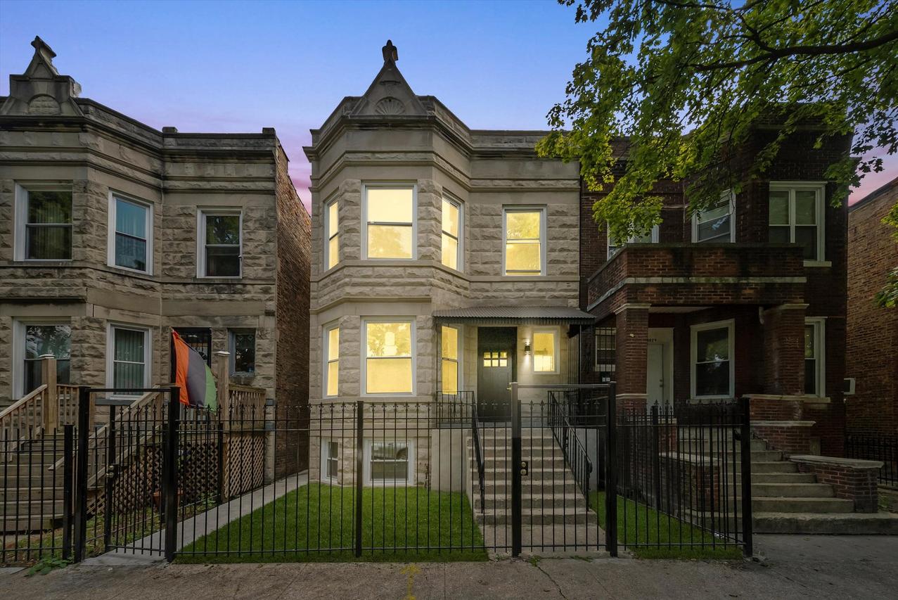 4025 W Polk St., Chicago, IL 60624