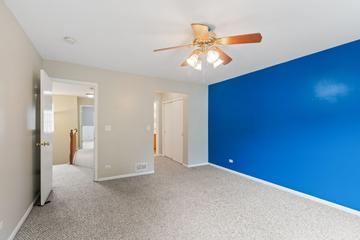 2863 Falling Waters Ln., Lindenhurst, IL 60046